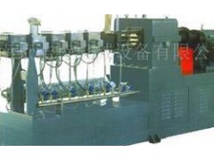 小型三螺桿擠出機(jī)